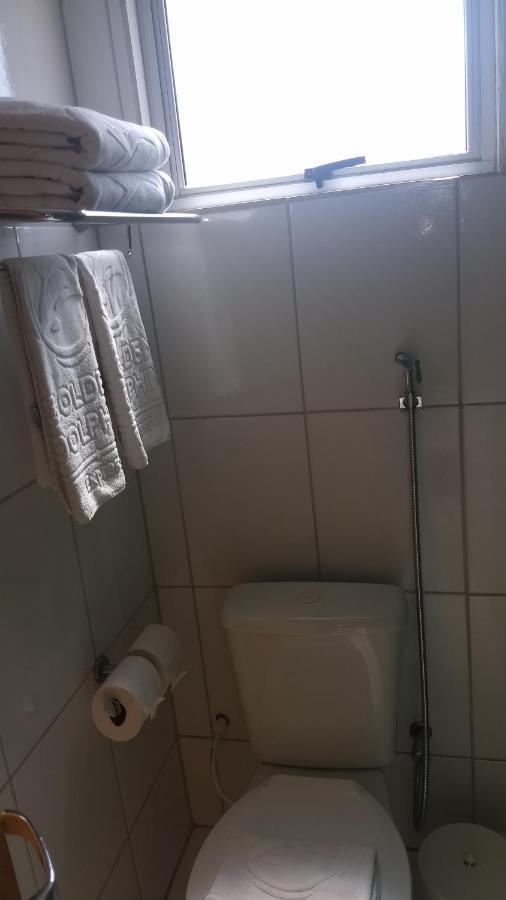 Golden Dolphin Express 5Pessoas Mais 1 Crianca Ate 5 Anos Com Toalhas E Roupas De Cama,Lencois, Travesseiros E Fronhas E 3 Parques Aquaticos Termais Limpeza Impostos E Taxas Ja Incluso Caldas Novas Dış mekan fotoğraf